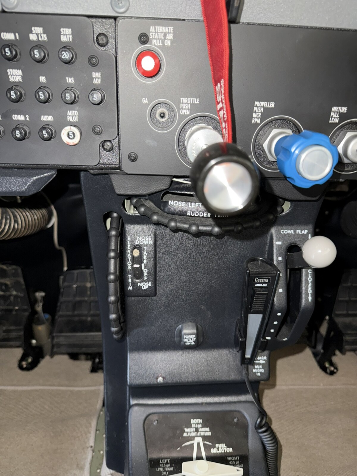 2009 Cessna T206H, S/N T20608949, photo 8
